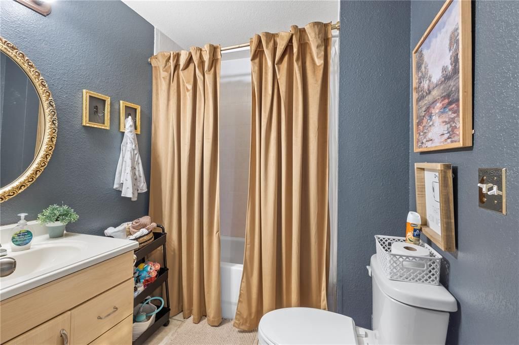 For Sale: $219,900 (3 beds, 2 baths, 1163 Square Feet)