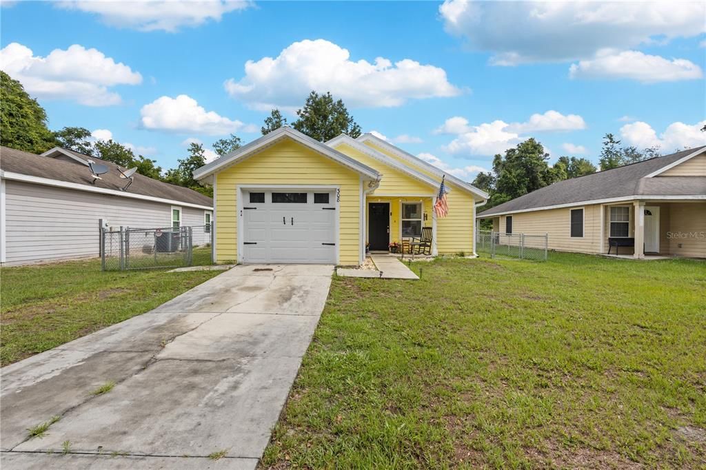 For Sale: $219,900 (3 beds, 2 baths, 1163 Square Feet)