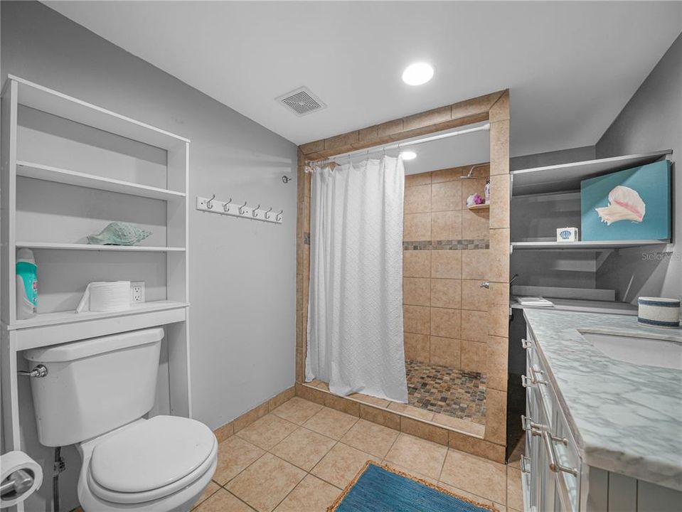На продажу: $249,000 (3 спален, 2 ванн, 1604 Квадратных фут)