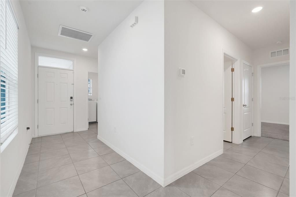 В аренду: $2,200 (3 спален, 2 ванн, 1645 Квадратных фут)