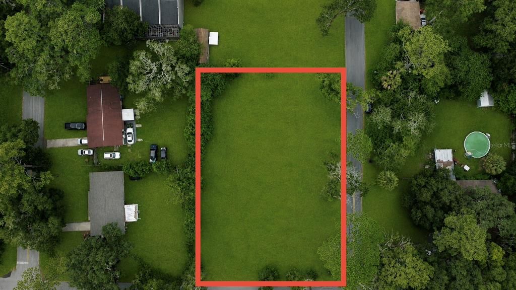 En Venta: $110,000 (0.50 acres)