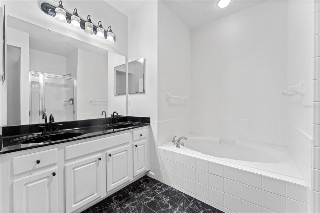 For Sale: $415,000 (3 beds, 2 baths, 1682 Square Feet)