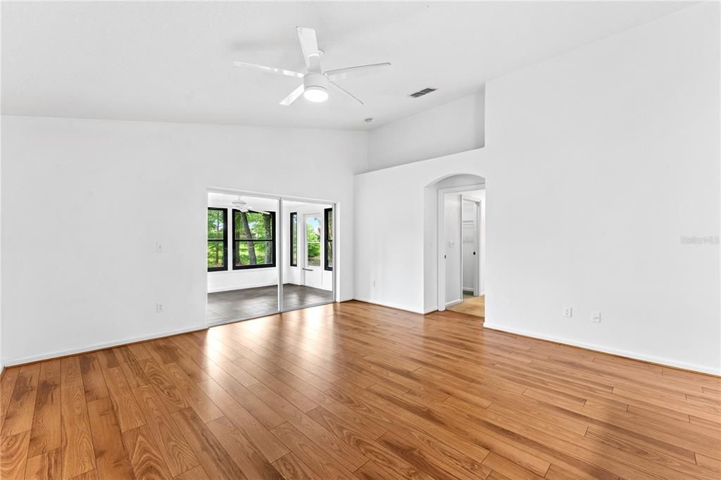 For Sale: $415,000 (3 beds, 2 baths, 1682 Square Feet)