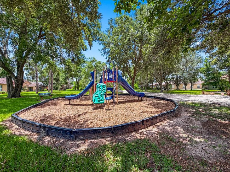 For Sale: $415,000 (3 beds, 2 baths, 1682 Square Feet)