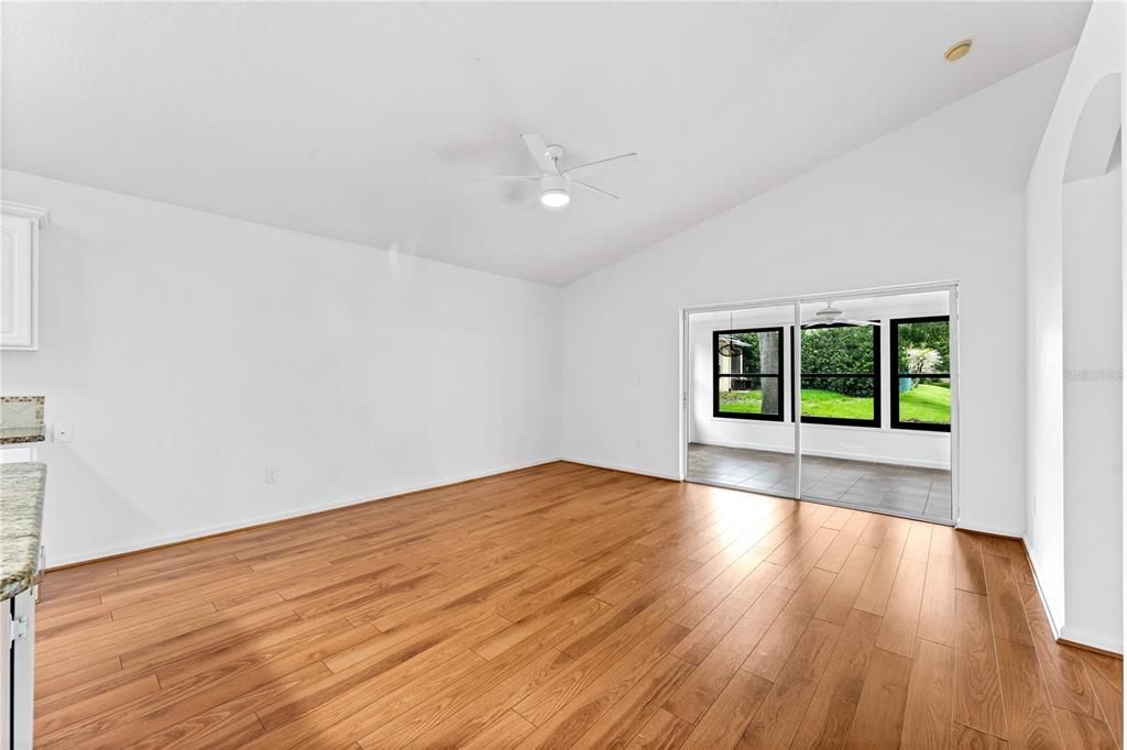 For Sale: $415,000 (3 beds, 2 baths, 1682 Square Feet)