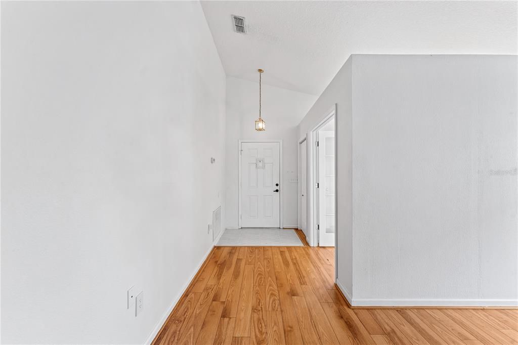 For Sale: $415,000 (3 beds, 2 baths, 1682 Square Feet)