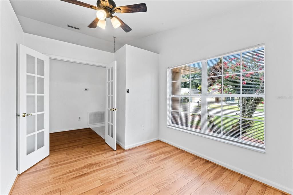 For Sale: $415,000 (3 beds, 2 baths, 1682 Square Feet)