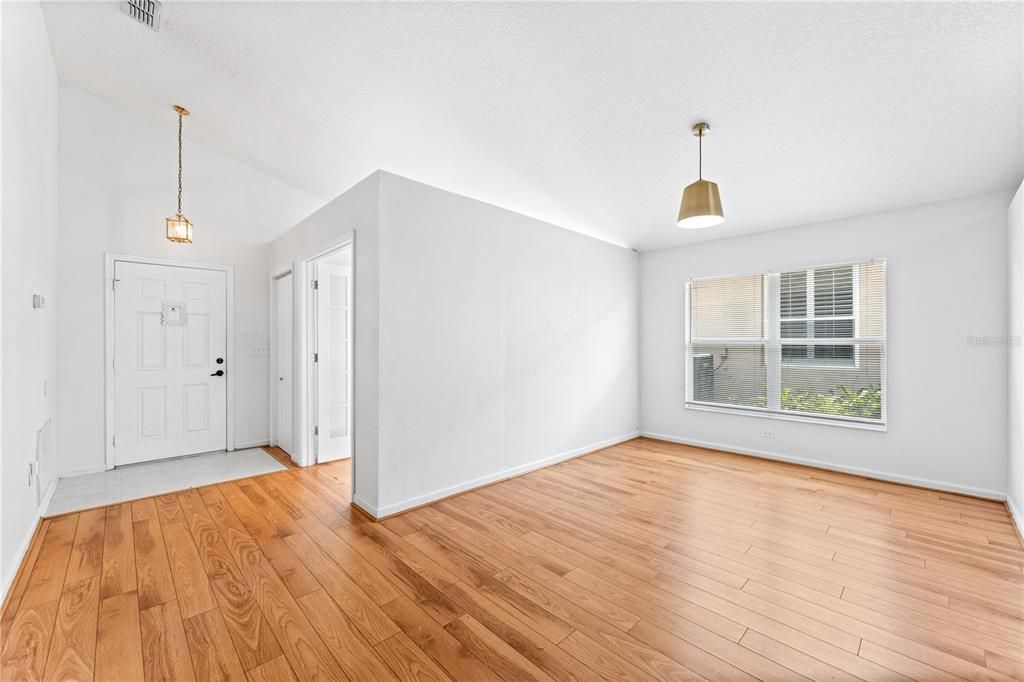 For Sale: $415,000 (3 beds, 2 baths, 1682 Square Feet)