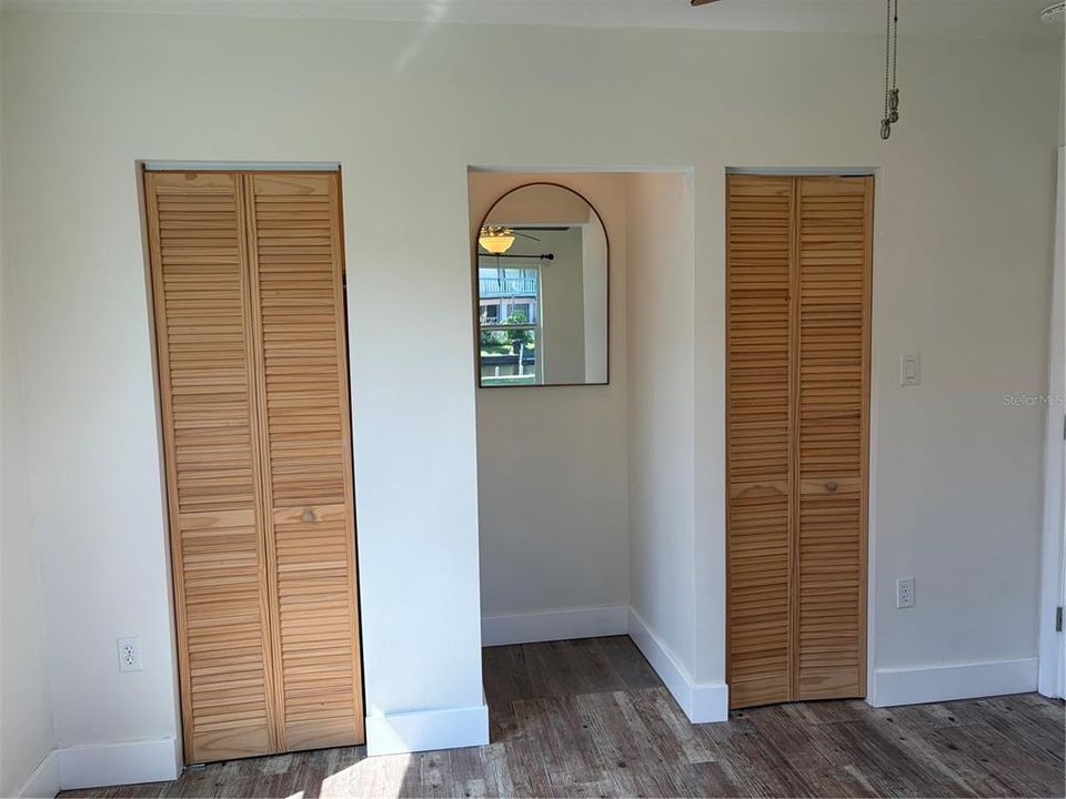 For Sale: $599,000 (2 beds, 2 baths, 1056 Square Feet)