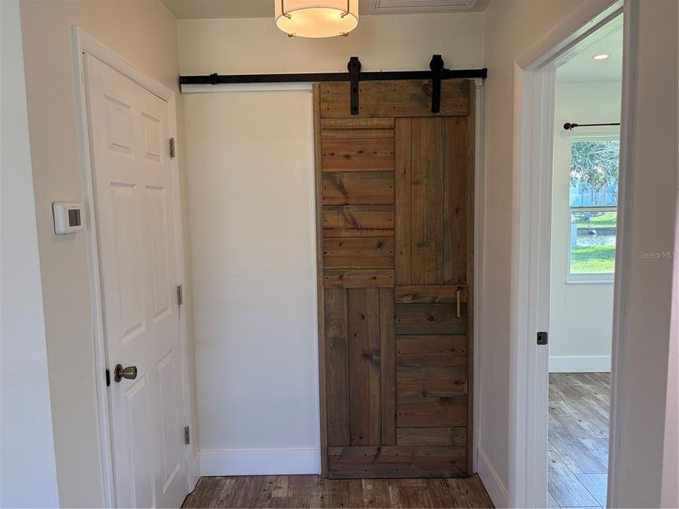 For Sale: $599,000 (2 beds, 2 baths, 1056 Square Feet)