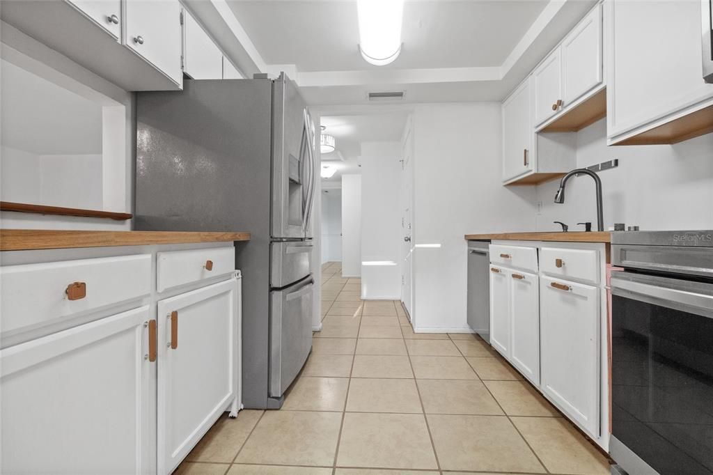 В аренду: $1,650 (2 спален, 2 ванн, 1140 Квадратных фут)
