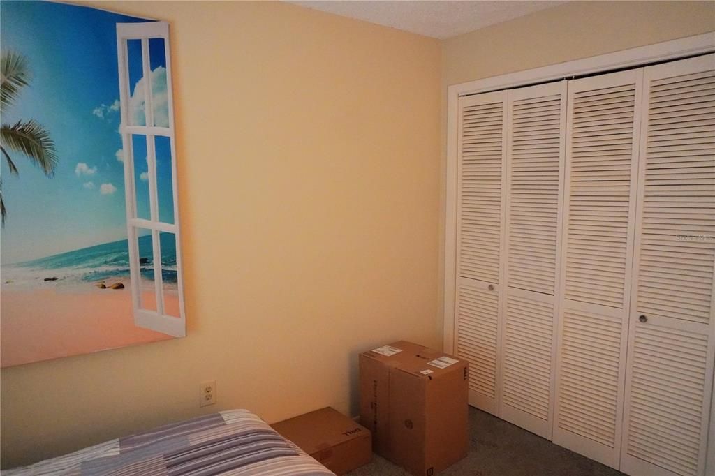 For Sale: $122,500 (2 beds, 1 baths, 768 Square Feet)