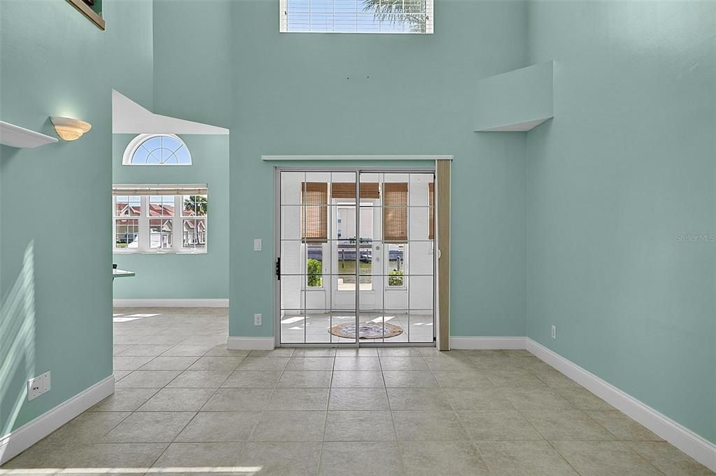 En Venta: $465,000 (3 camas, 2 baños, 1875 Pies cuadrados)