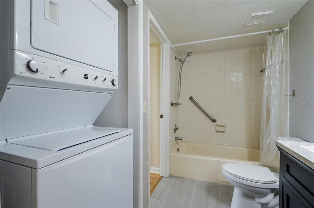 На продажу: $152,500 (1 спален, 1 ванн, 920 Квадратных фут)