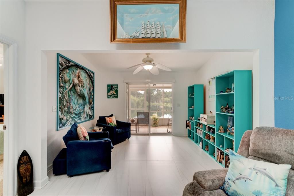 En Venta: $329,000 (3 camas, 2 baños, 1378 Pies cuadrados)