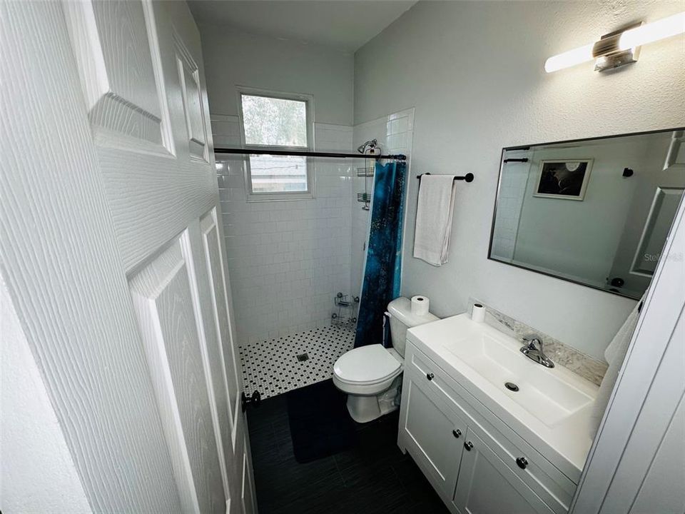 For Sale: $325,000 (3 beds, 2 baths, 1459 Square Feet)