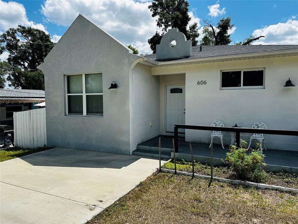 For Sale: $325,000 (3 beds, 2 baths, 1459 Square Feet)