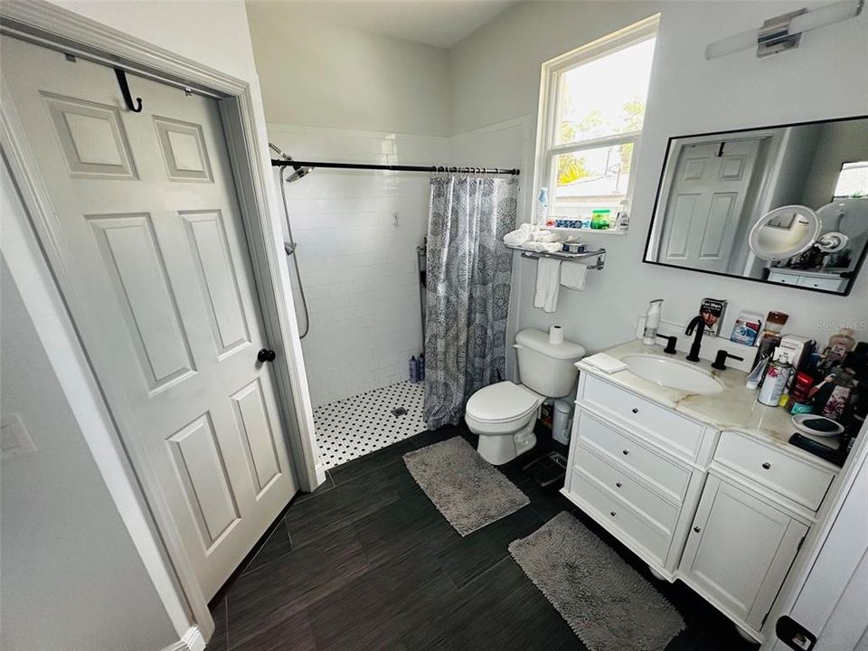 For Sale: $325,000 (3 beds, 2 baths, 1459 Square Feet)