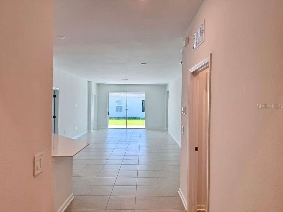 For Rent: $2,600 (3 beds, 3 baths, 2109 Square Feet)