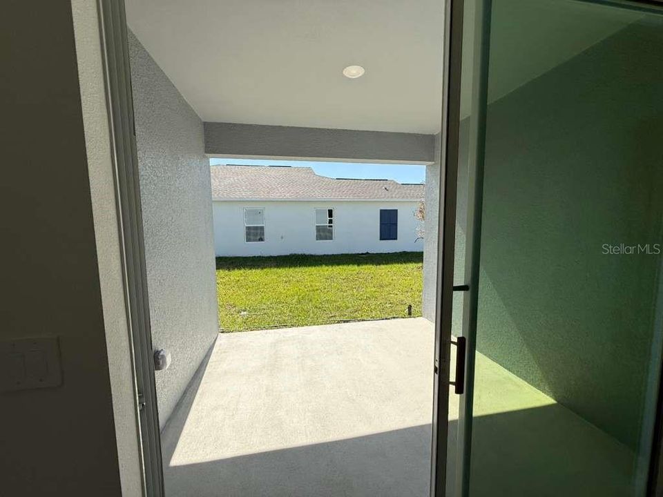 For Rent: $2,600 (3 beds, 3 baths, 2109 Square Feet)