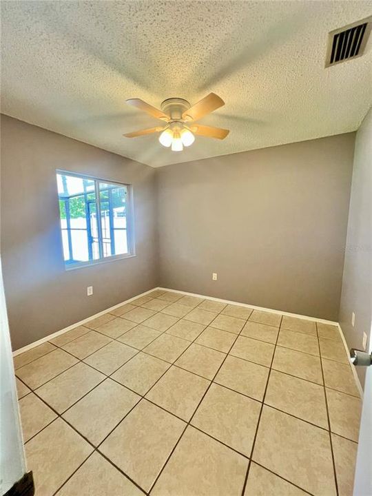 En Venta: $300,000 (3 camas, 2 baños, 1142 Pies cuadrados)