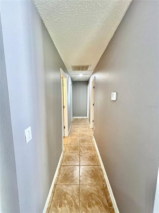 En Venta: $300,000 (3 camas, 2 baños, 1142 Pies cuadrados)