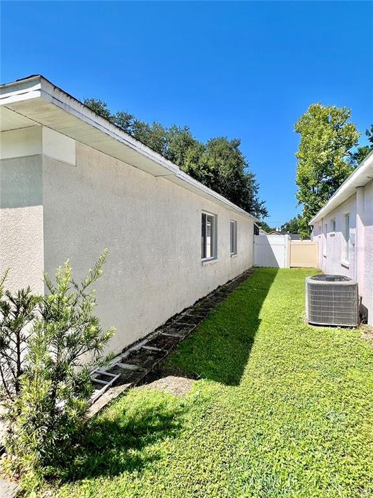 En Venta: $300,000 (3 camas, 2 baños, 1142 Pies cuadrados)