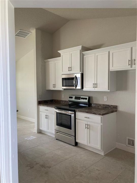 For Sale: $303,550 (4 beds, 2 baths, 1755 Square Feet)