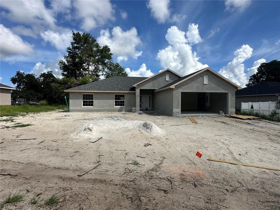 For Sale: $303,550 (4 beds, 2 baths, 1755 Square Feet)