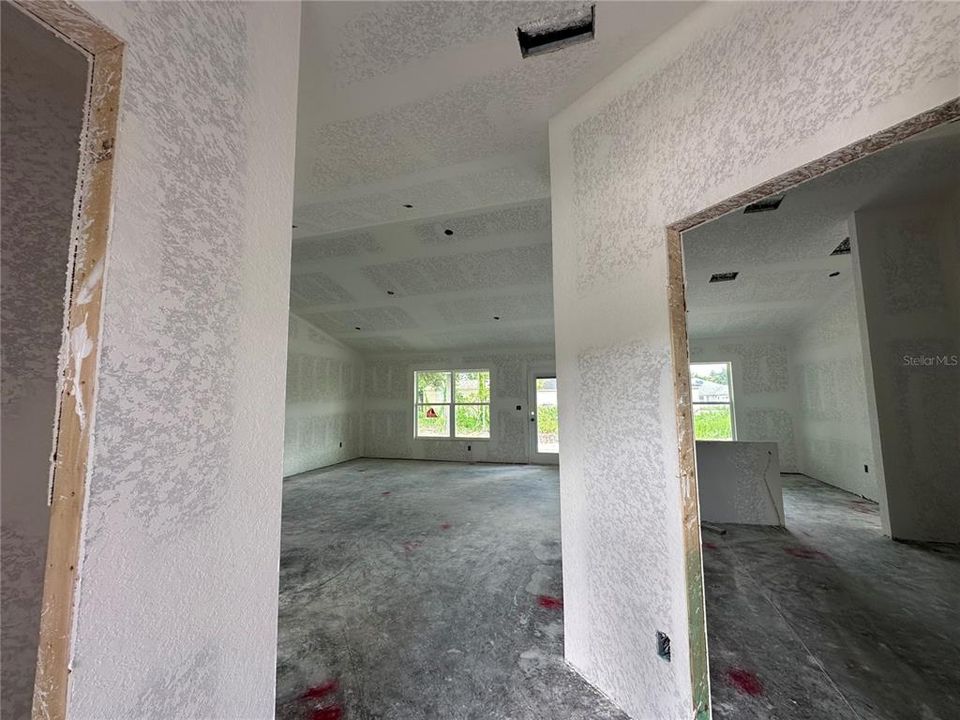 For Sale: $303,550 (4 beds, 2 baths, 1755 Square Feet)
