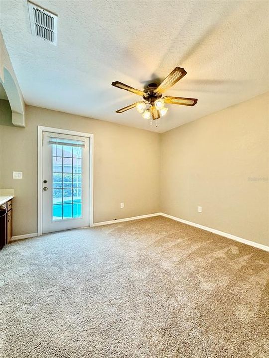 For Rent: $3,195 (3 beds, 2 baths, 1850 Square Feet)