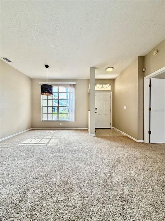 For Rent: $3,195 (3 beds, 2 baths, 1850 Square Feet)