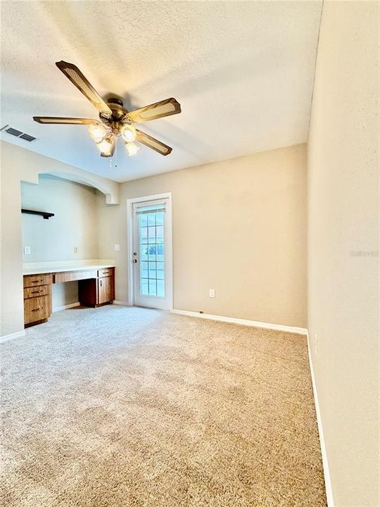 For Rent: $3,195 (3 beds, 2 baths, 1850 Square Feet)