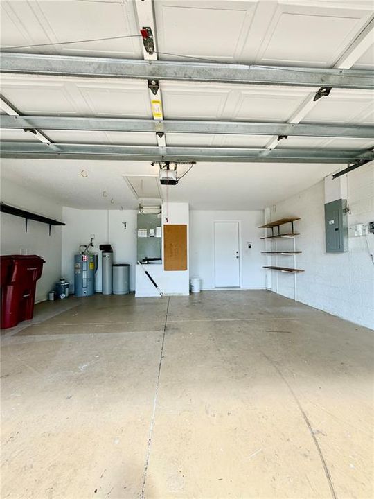 For Rent: $3,195 (3 beds, 2 baths, 1850 Square Feet)