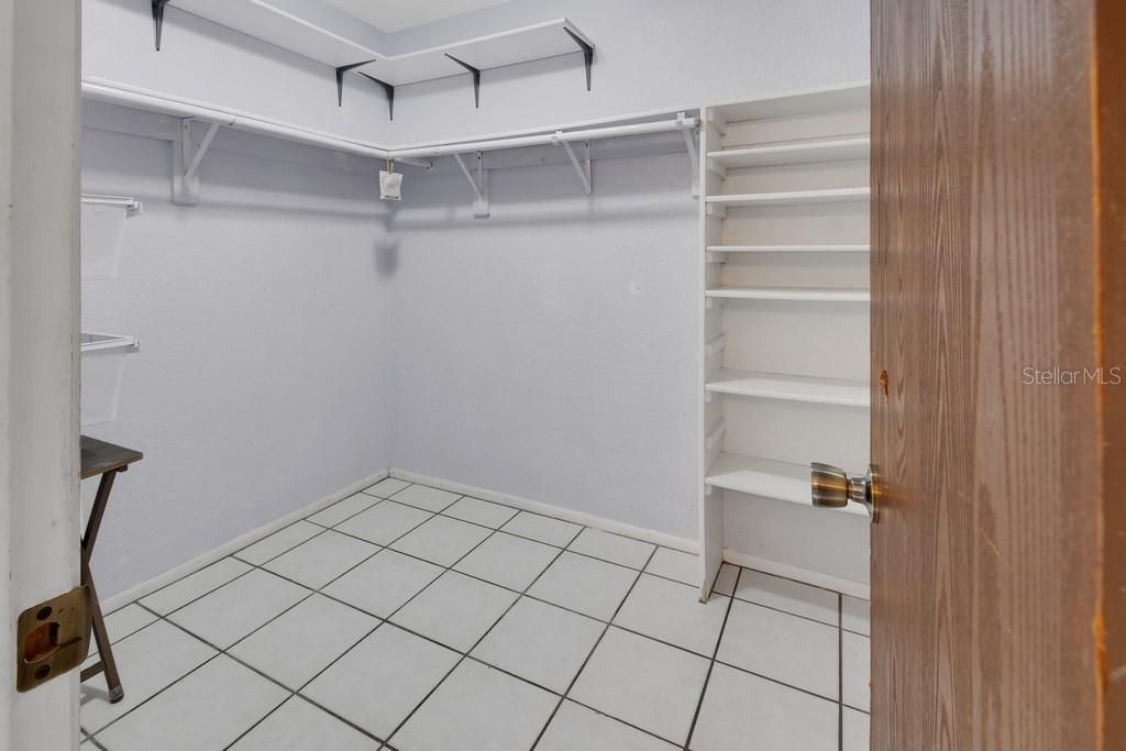 На продажу: $330,000 (3 спален, 2 ванн, 1452 Квадратных фут)