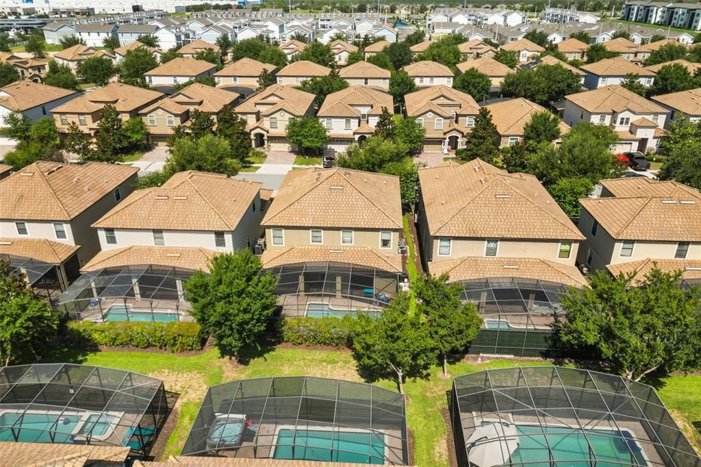 На продажу: $589,000 (6 спален, 6 ванн, 3339 Квадратных фут)