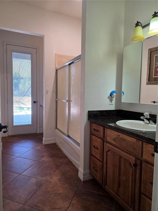 For Sale: $475,000 (3 beds, 3 baths, 2136 Square Feet)