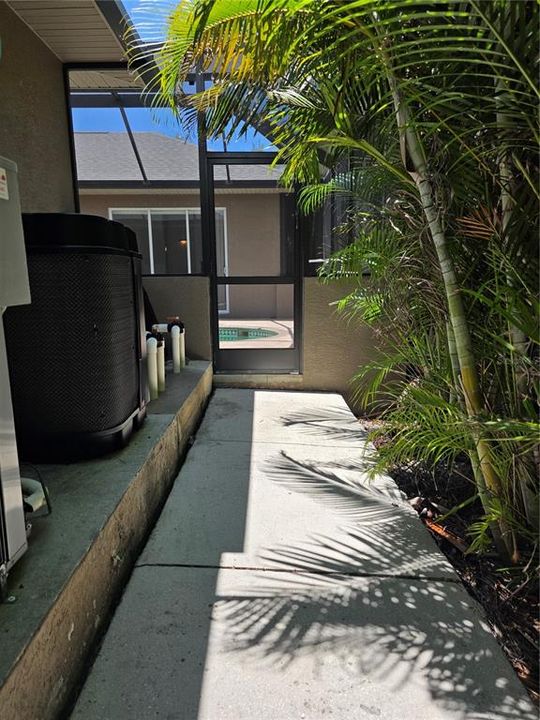 For Sale: $475,000 (3 beds, 3 baths, 2136 Square Feet)