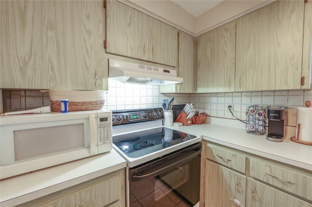 На продажу: $419,000 (3 спален, 1 ванн, 1254 Квадратных фут)