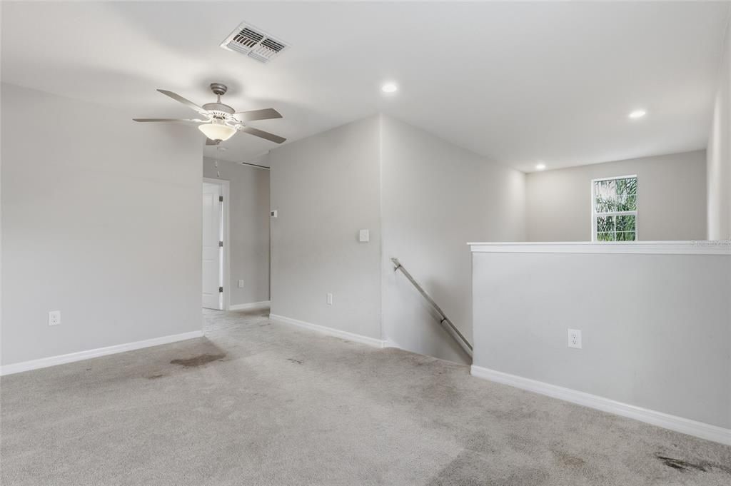 : $335,000 (4 camas, 2 baños, 1914 Pies cuadrados)