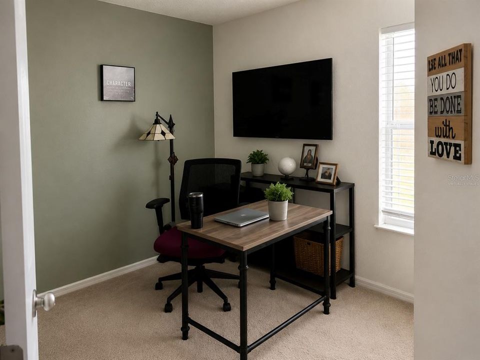 For Rent: $2,200 (4 beds, 2 baths, 1748 Square Feet)