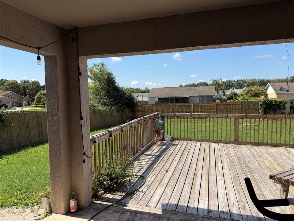For Rent: $2,200 (4 beds, 2 baths, 1748 Square Feet)