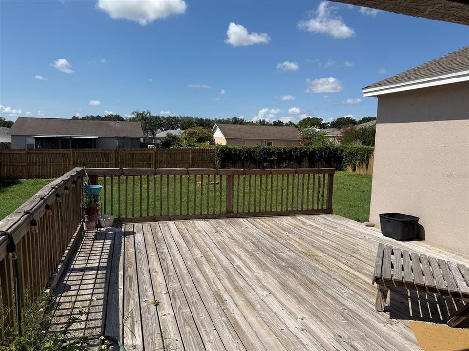 For Rent: $2,200 (4 beds, 2 baths, 1748 Square Feet)