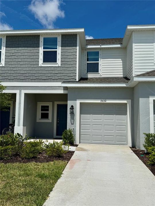For Rent: $2,300 (3 beds, 2 baths, 1417 Square Feet)