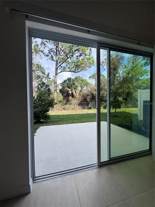 For Rent: $2,300 (3 beds, 2 baths, 1417 Square Feet)