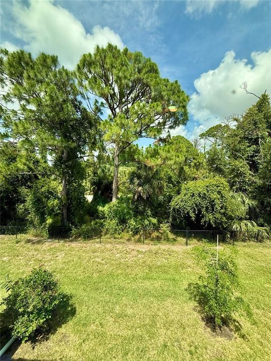 For Rent: $2,300 (3 beds, 2 baths, 1417 Square Feet)