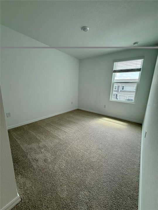 For Rent: $2,300 (3 beds, 2 baths, 1417 Square Feet)