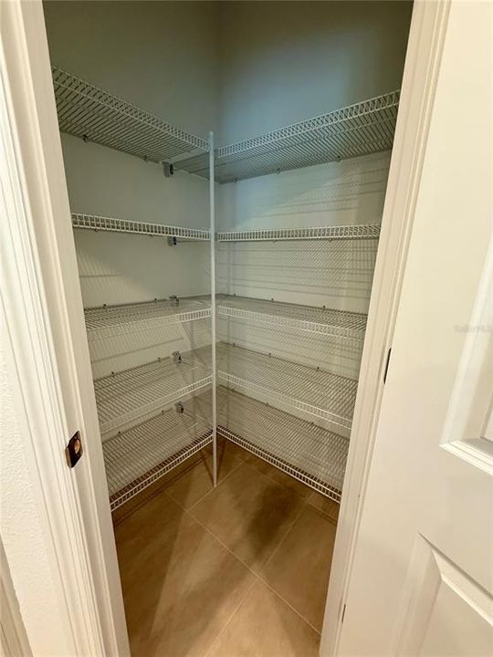 For Rent: $2,300 (3 beds, 2 baths, 1417 Square Feet)