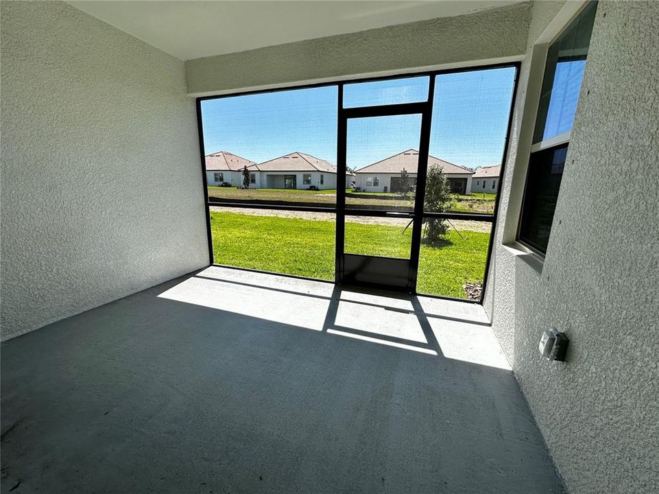 For Sale: $285,000 (2 beds, 2 baths, 1747 Square Feet)