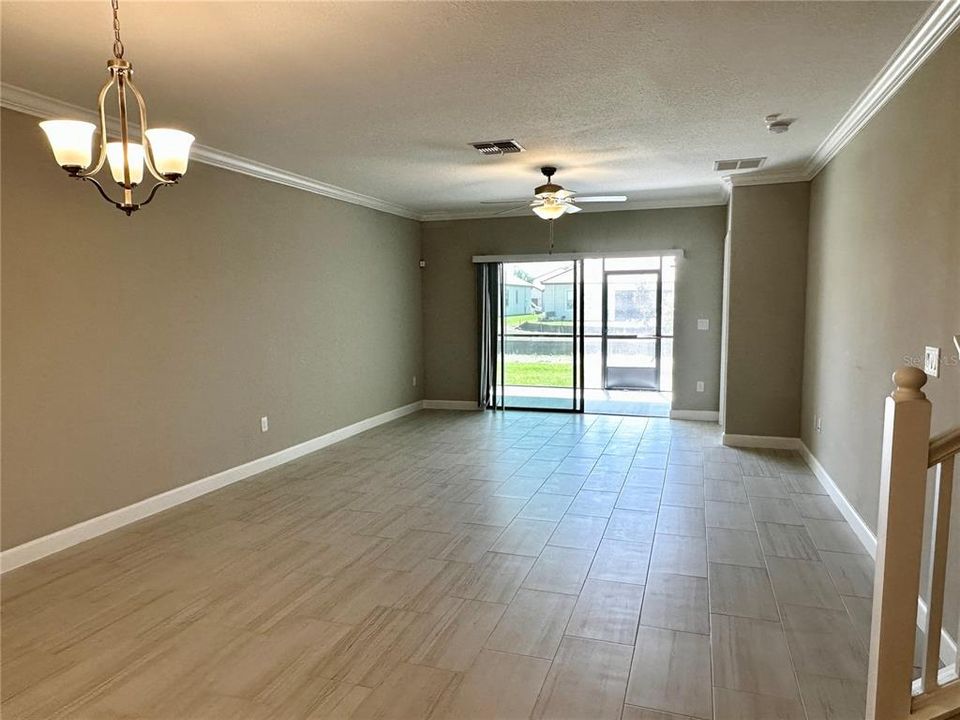 For Sale: $285,000 (2 beds, 2 baths, 1747 Square Feet)